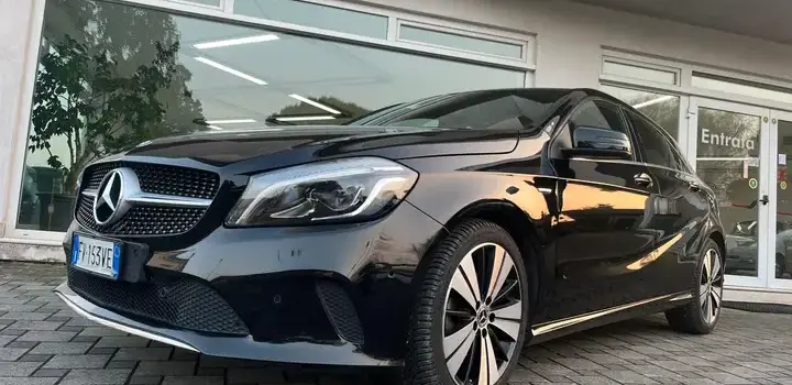 Mercedes-Benz A 200 d